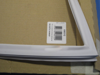 УПЛОТНИТЕЛЬ ДВЕРИ